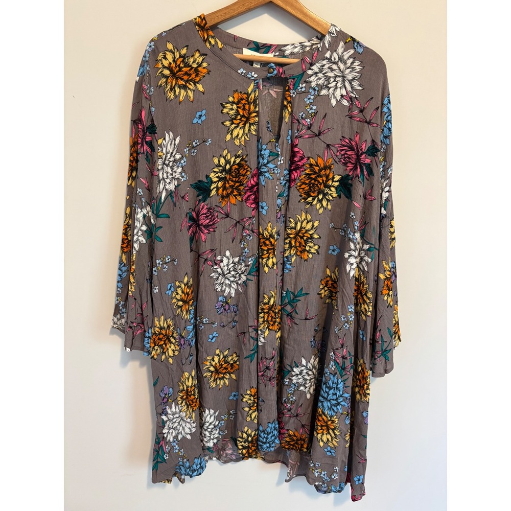 Umgee USA Floral Tunic Top Grey Boho Keyhole Neck Bell Sleeve Womens 1XL NWT